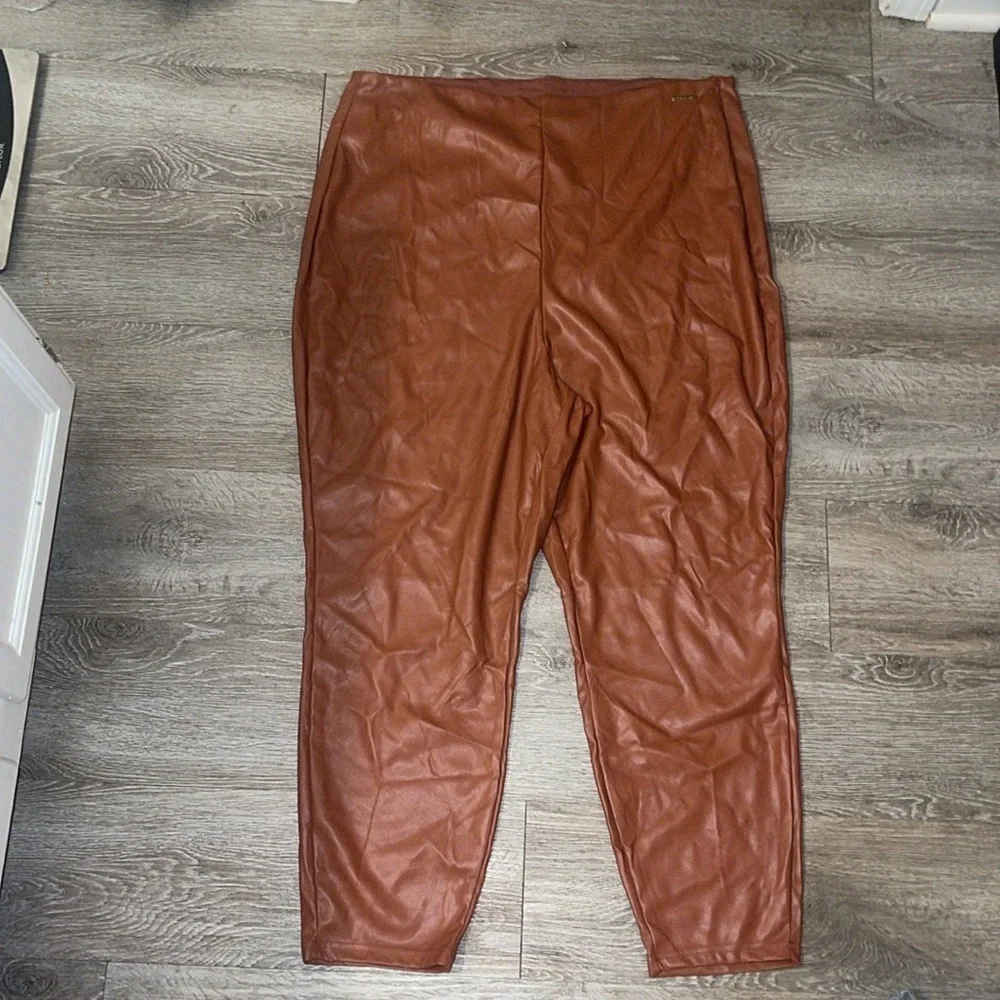 Fabletics Vegan Leather Leggings With Side Zipper Mahogany Size 4x Plus Size